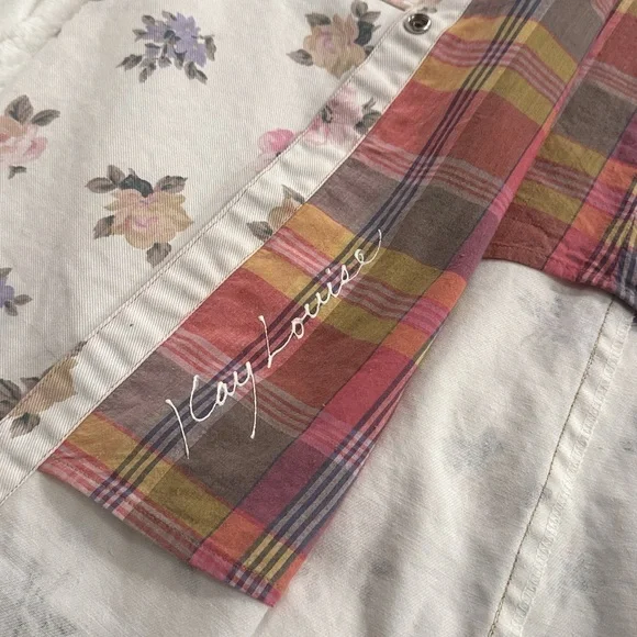 Floral Cream Trench Coat - Picture 14 of 14